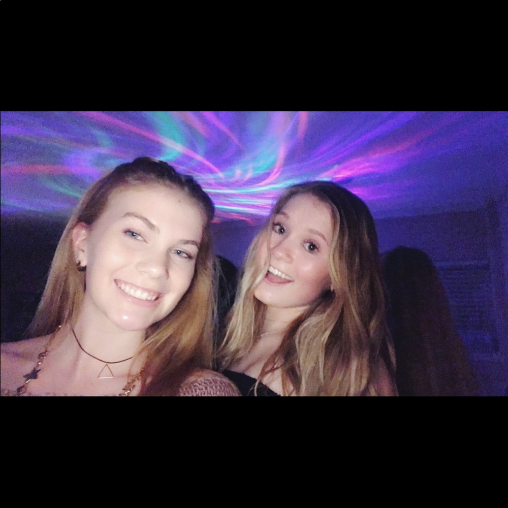 Meet your Posher, Ella